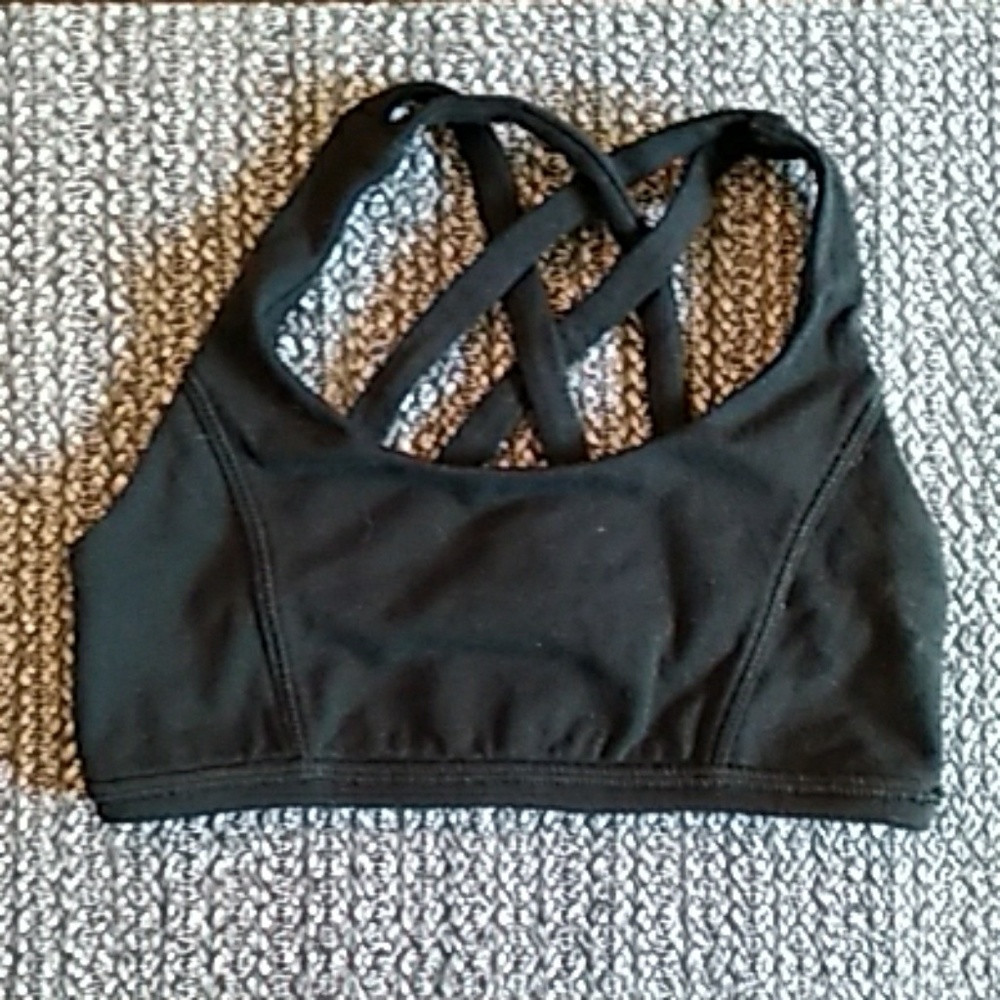Ivivva black vitality top size 6